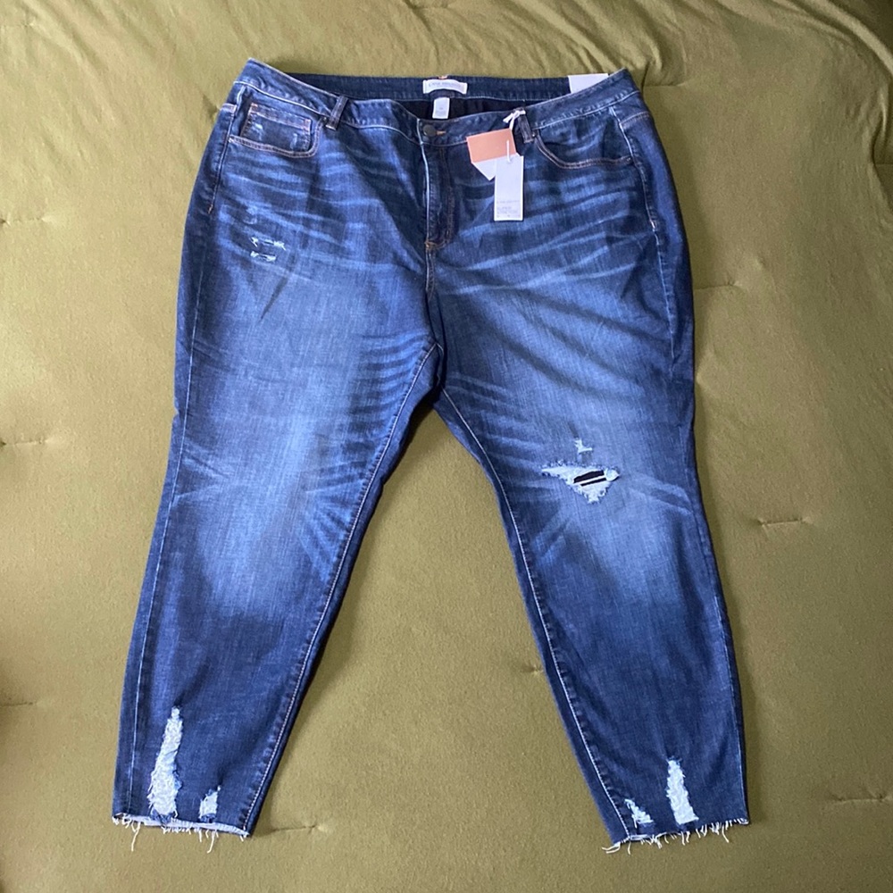 Lane Bryant size 28 Mid Rise Super Stretch Skinny Jeans Destructed